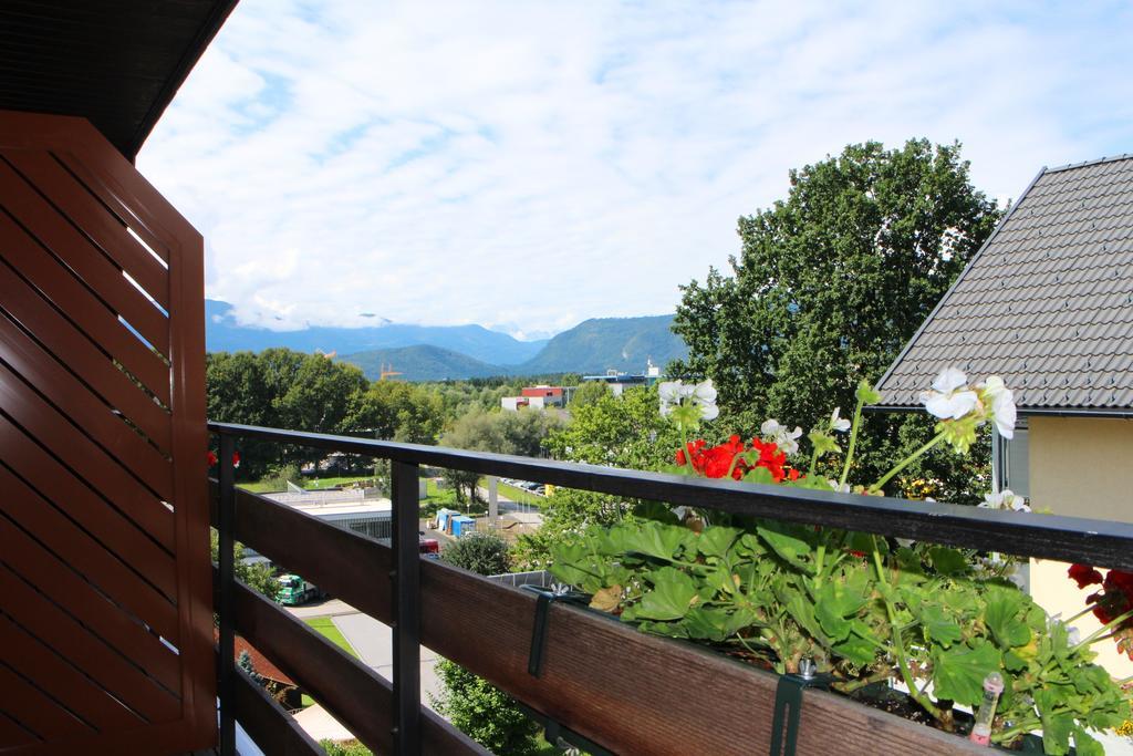 Pension Hofer Villach Exterior photo